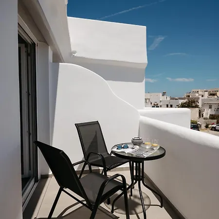 Lägenhetshotell Anora Naxos 3*
