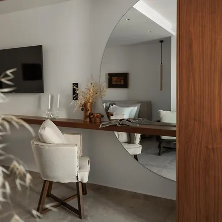 Anora Naxos Lägenhetshotell 3*