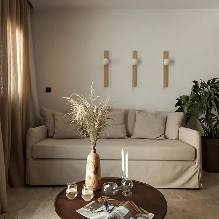 Anora Naxos Lägenhetshotell 3*